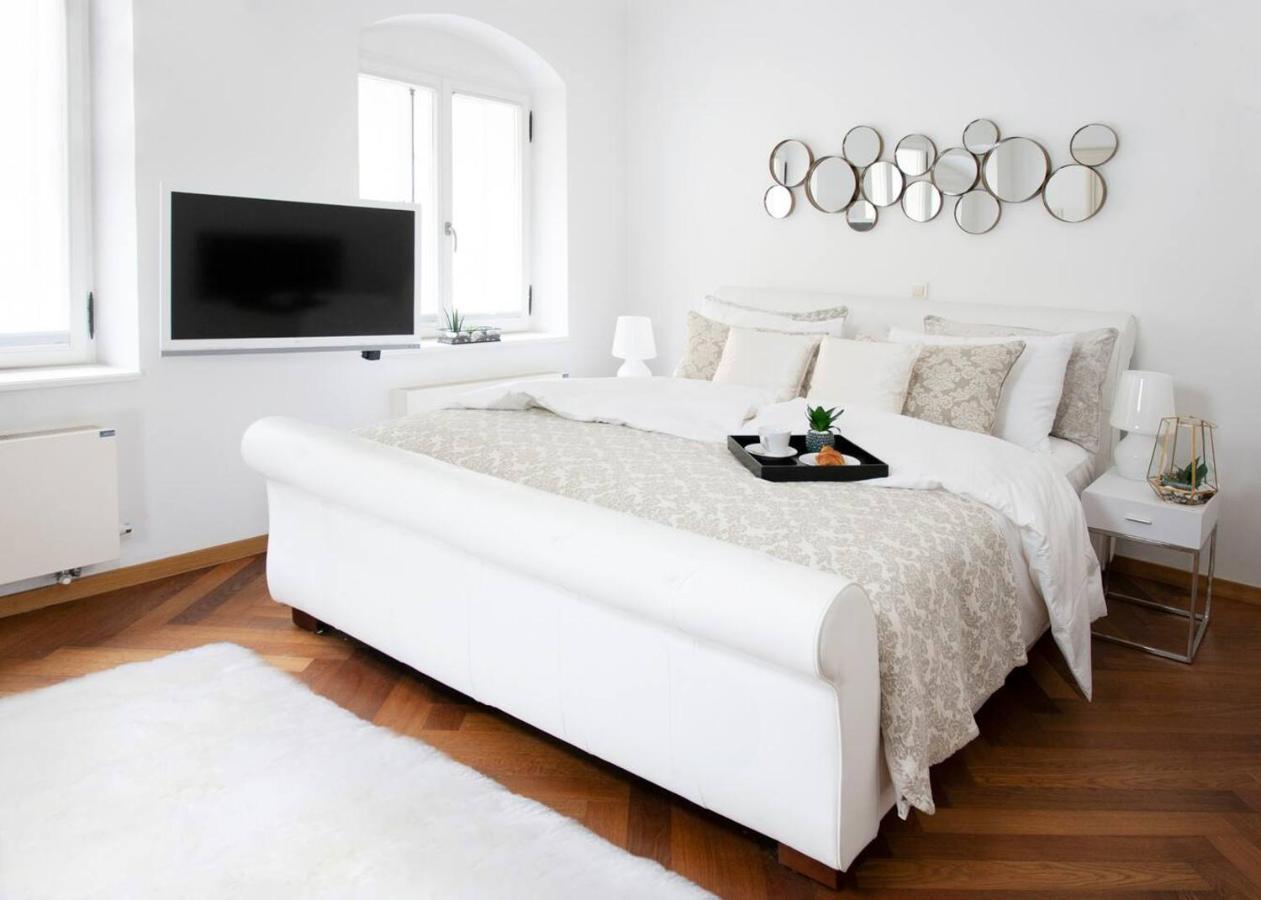 Apartamento Address Deluxe Downtown Liubliana Exterior foto